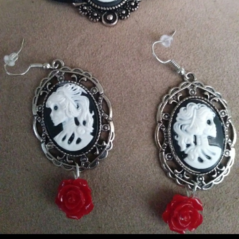 Sugar skull 💀 🌹 jewelry